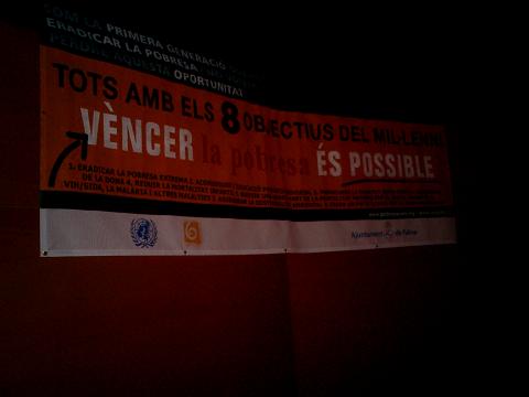 pobresazero2005z.JPG,  bytes