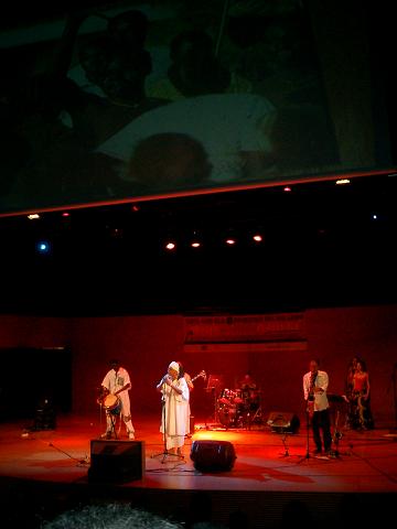 pobresazeroaaq.JPG,  bytes